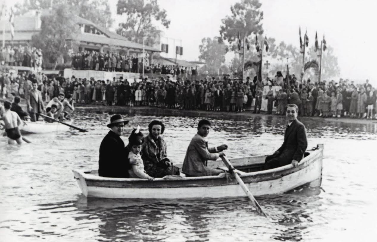 Kάποια Θεοφάνεια, πριν περίπου εξήντα χρόνια, στο Καλαμάκι....